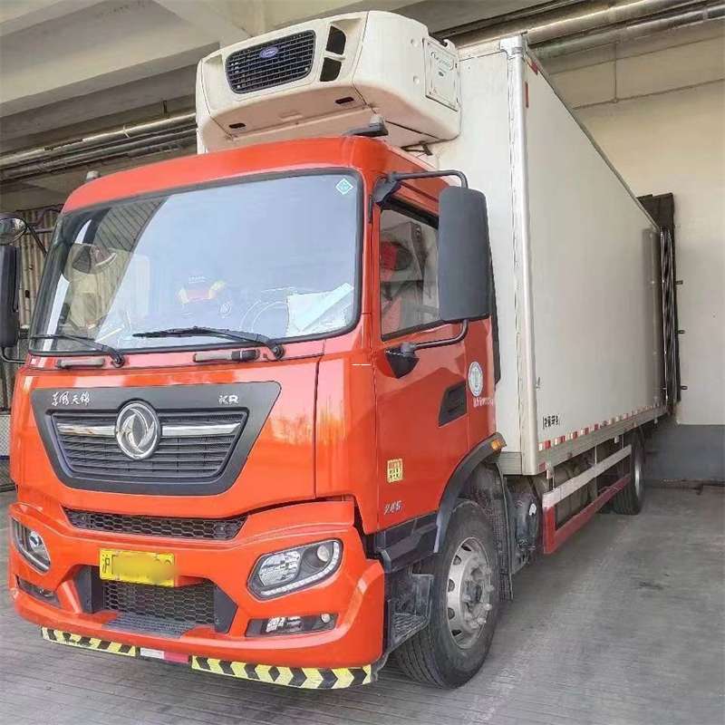 丹巴县探索多元物流服务：从普货到冷链的运输之旅