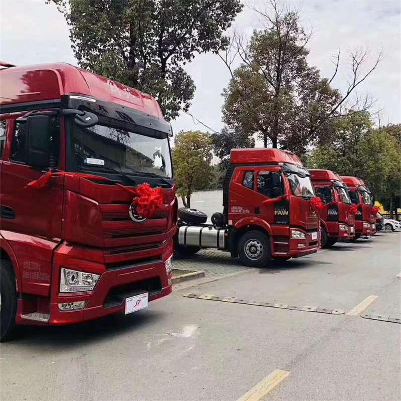 丹巴县胡杨河市：物流专线的多元高效运输服务